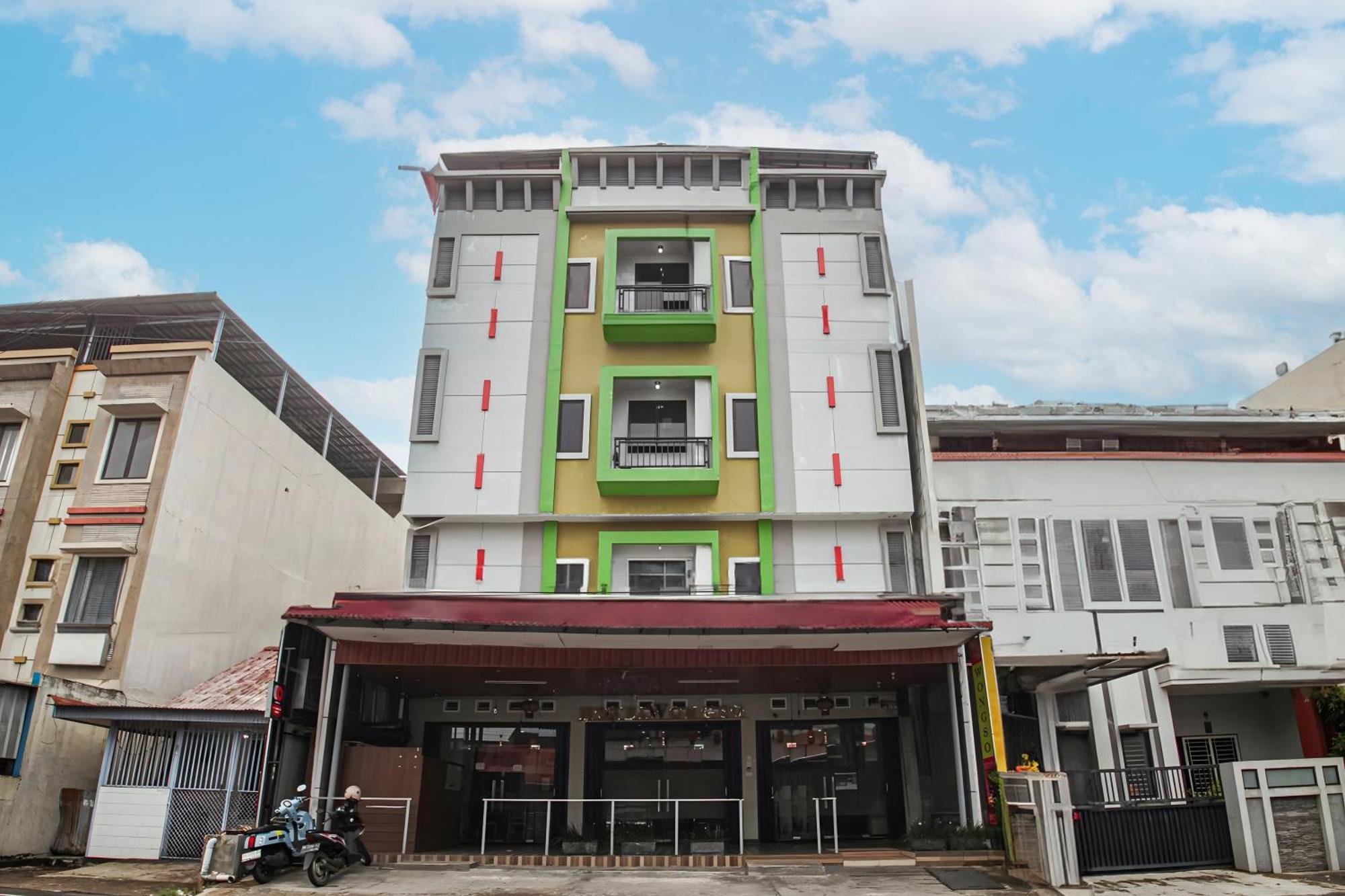 Capital O 93589 Hotel Wongso Syariah 팡칼피낭 외부 사진